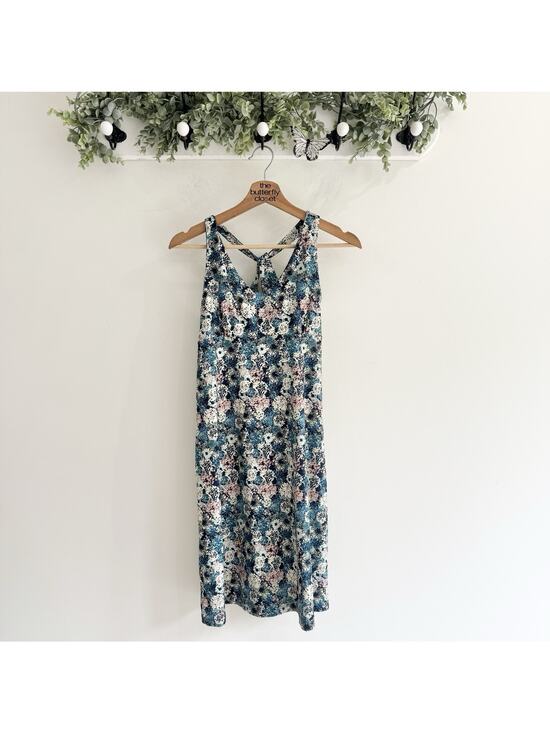 Patagonia Dresses & Skirts - Patagonia Magnolia Spring dress Floral Criss Cross Medium Shelf Bra Athletic V52